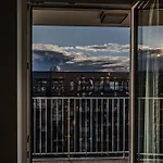 Cityscape Suite By Uniquerent
